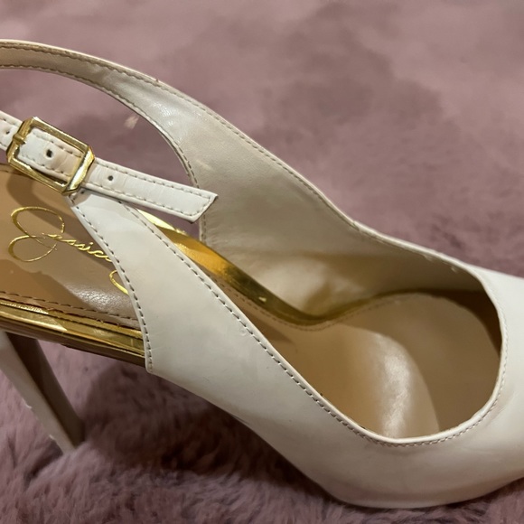 Jessica Simpson white & gold platform sling back heels - Picture 4 of 5